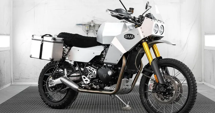 Baak 1200 Adventure: un nuovo kit per la Triumph Scrambler