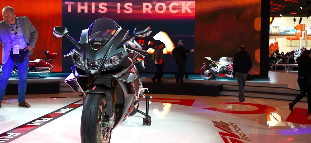EICMA 2018: Aprilia RSV4 1100 Factory