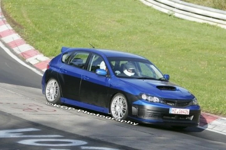 La Subaru Impreza WRX STI prende le misure al 'Ring