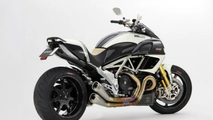 Special: Ducati Diavel DVC Motocorse