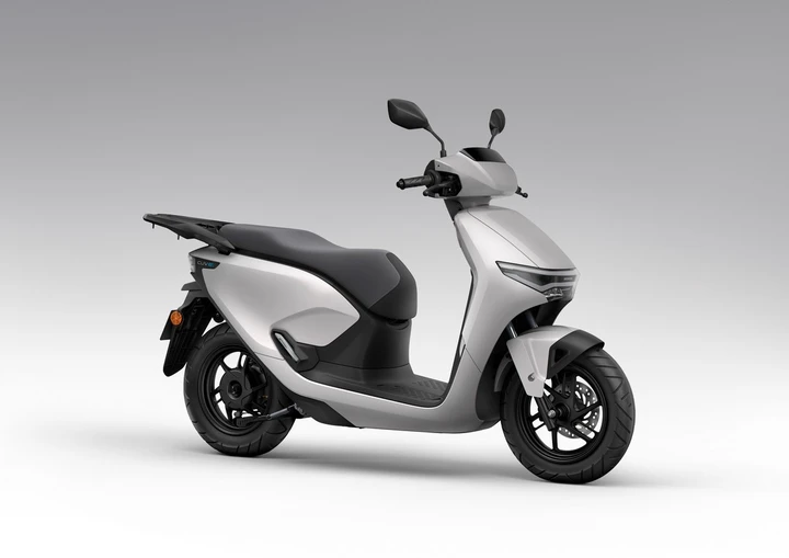 Honda a Eicma 2024: novità elettriche e aggiornamenti dei motori tradizionali