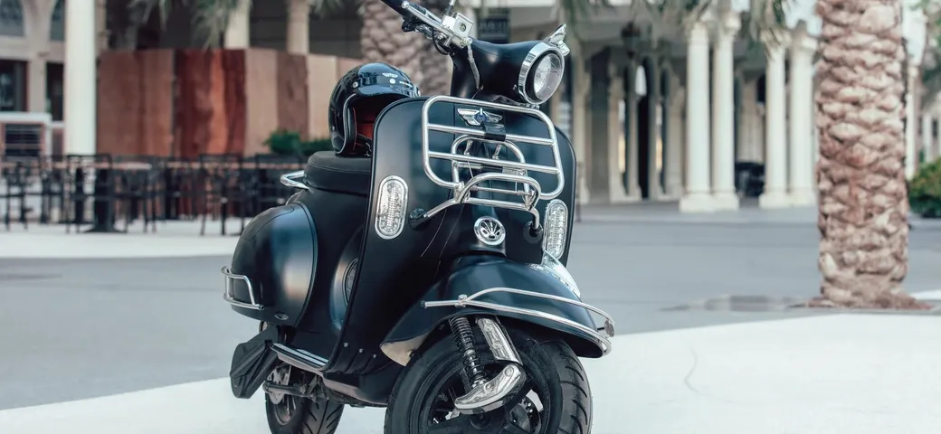 One-Moto Electa: gemella elettrica della Vespa