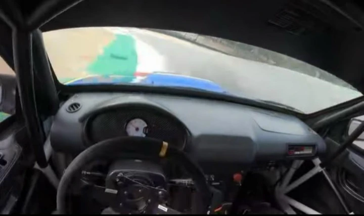 Laguna Seca: Max McRae fa il cavatappi di traverso con la Impreza WRX STI [Video]
