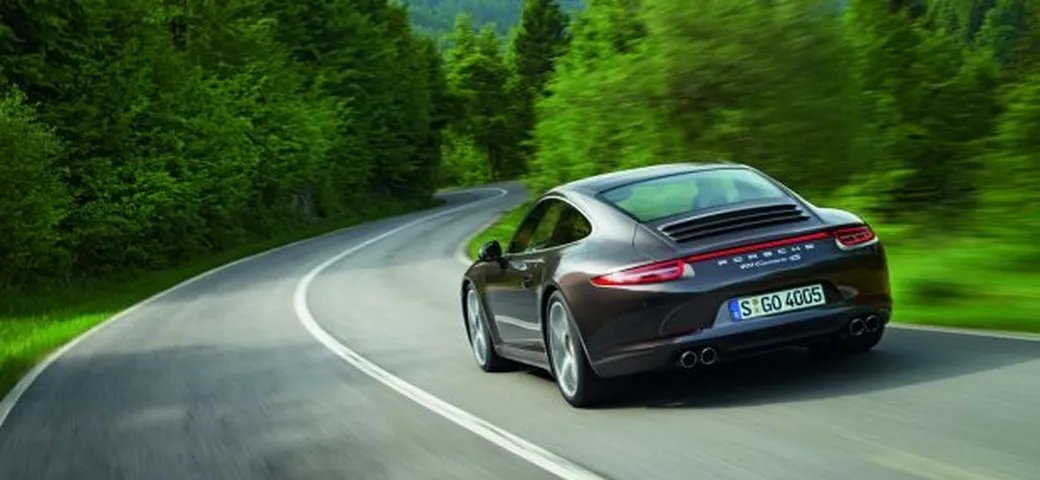 Porsche 911 Carrera 4 in video