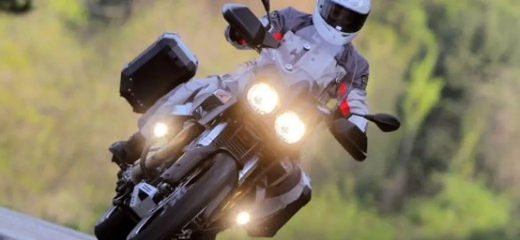 TEST Moto Guzzi Stelvio 1200 8V e NTX 2011