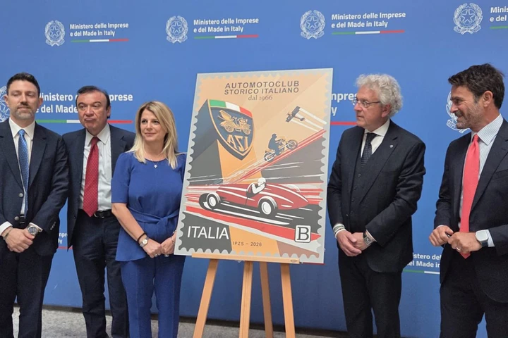 Un francobollo per i 60 anni ASI: omaggio alla storia dei motori italiani