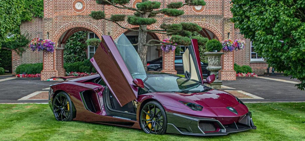 Lamborghini Aventador: è irriconoscibile con il kit Huber