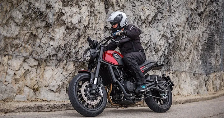 Benelli Leoncino 500 MY 2017: la nostra prova