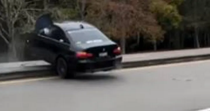 BMW serie 3: pericoloso show sulle strade aperte al traffico | Video