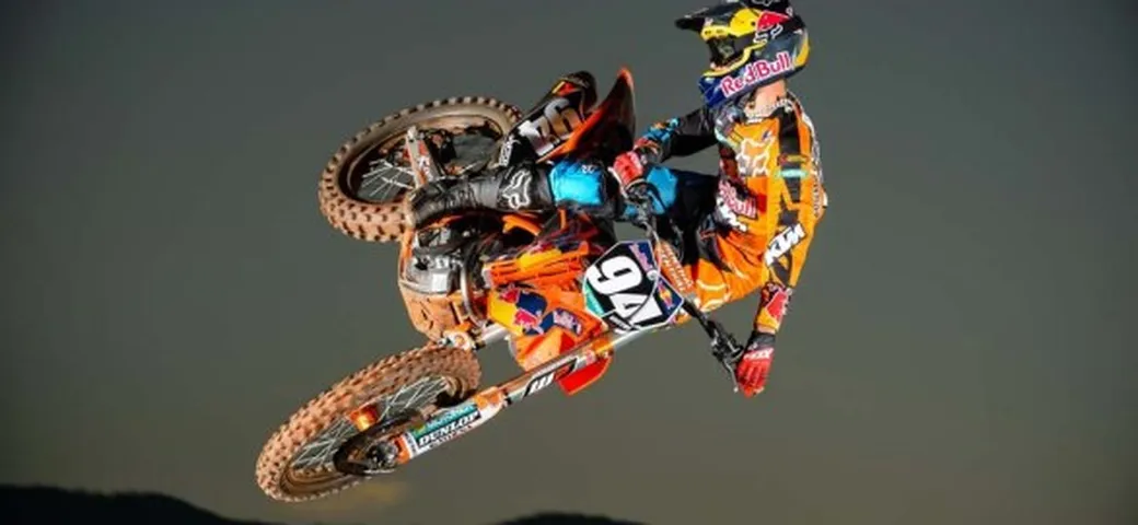 Superbowl of Supercross 2013: a Genova la battaglia tra Roczen, Canard e Barcia!