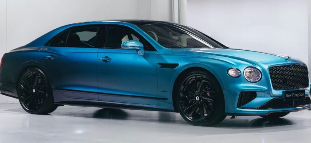 Bentley, la vernice è il vero lusso: costa come una GLC