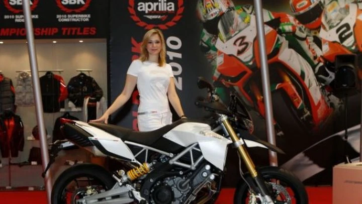 Le sexy novità del Gruppo Piaggio al Salone di Colonia