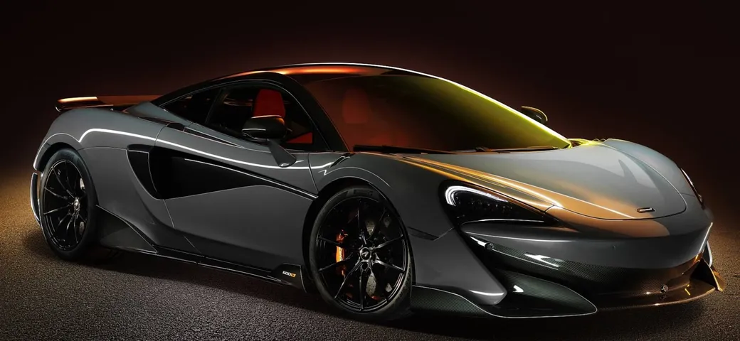 McLaren 600LT: uno show si trasforma in crash | Video