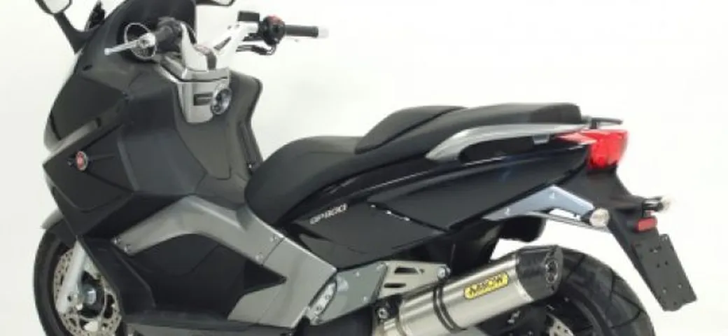 Kit completo Arrow per Gilera GP800