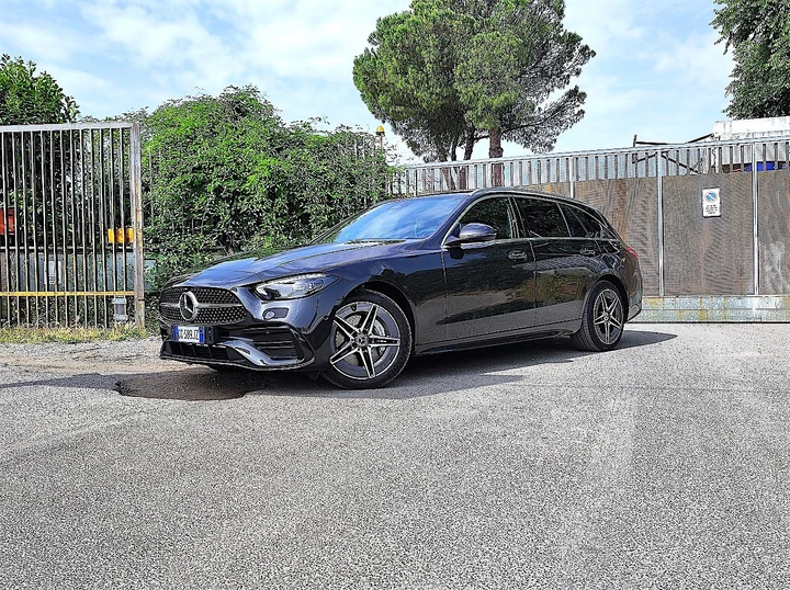 Mercedes C300 SW plug-in hybrid: la prova su strada