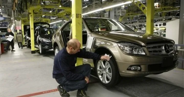 Mercedes-Benz: gli operai sabotavano le vetture in produzione