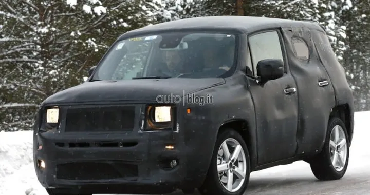 Jeep B Suv 2014: la Baby Jeep sorella della Fiat 500X in nuove foto spia