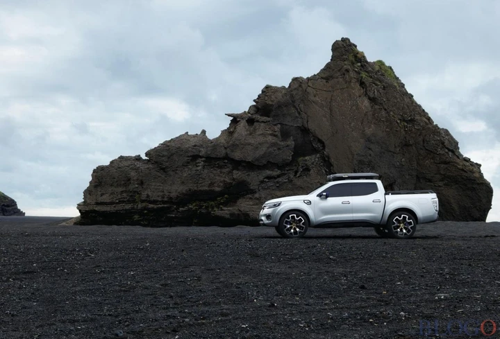 Renault Alaskan