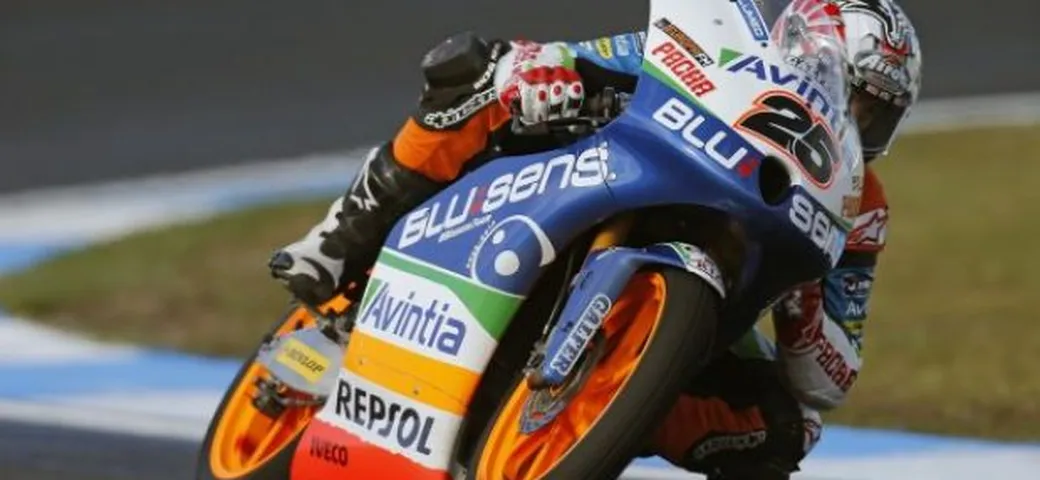 Moto3, Le Mans: Vinales il più veloce nelle libere. Fenati 4°