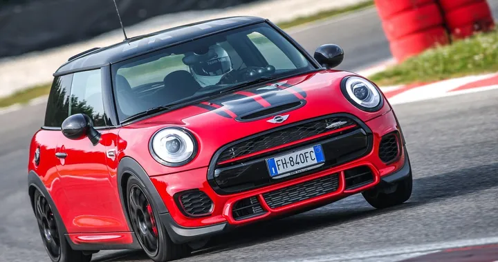 Mini John Cooper Works Petrolhead Edition