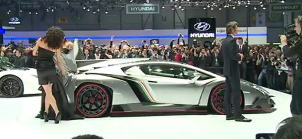 Lamborghini Veneno in video - Salone di Ginevra 2013