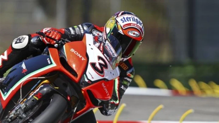 WSBK, Assen: diluvia sulle Q2 e su Max Biaggi, fuori dalla Superpole