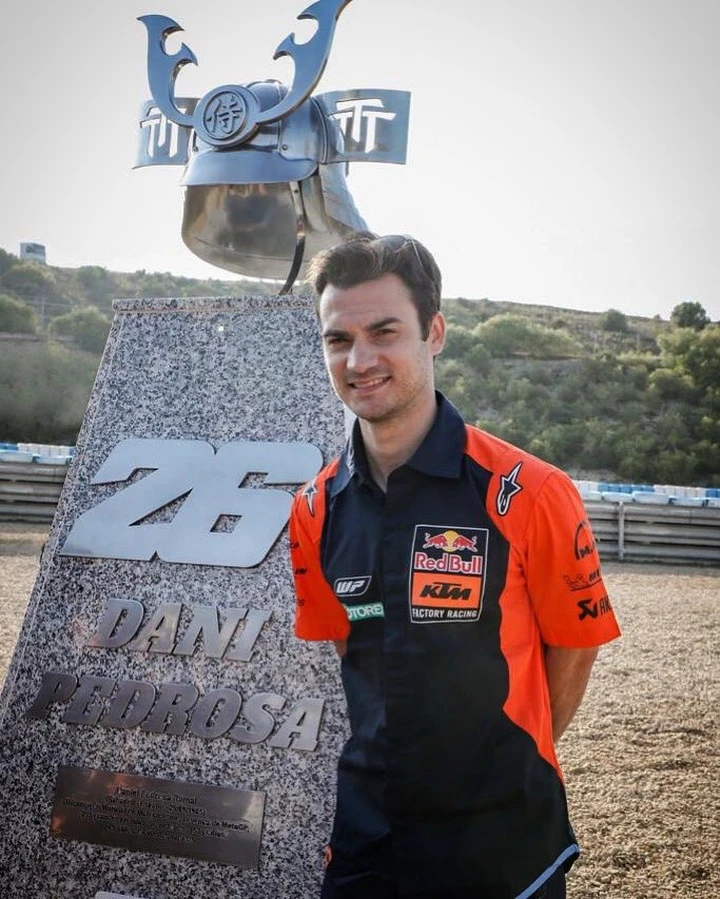 Circuito di Jerez, inaugurato il monumento alla Curva Pedrosa: le foto