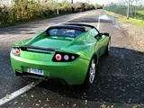 La prima Tesla è stata una Lotus Elise rielaborata con 6.800 batterie