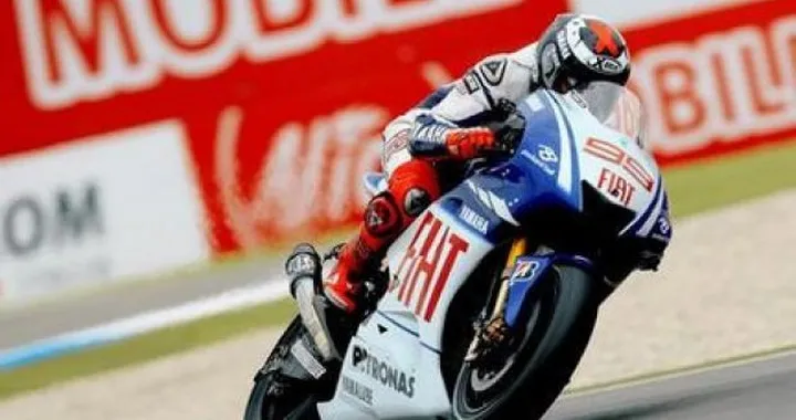 MotoGP ad Assen: Lorenzo mette tutti in riga nel warm up