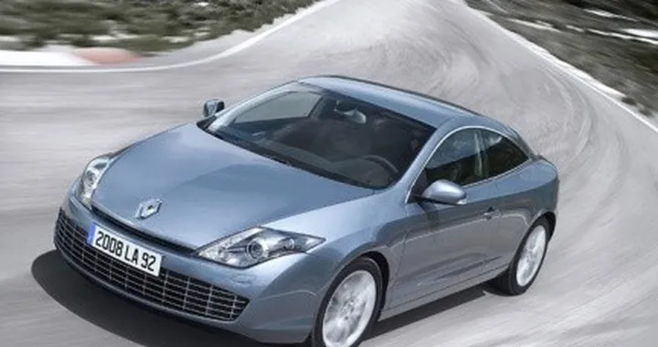 Renault Laguna Coupé: ecco le immagini ufficiali