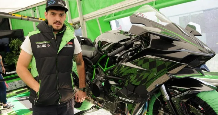 Kawasaki H2R al TT 2015 con James Hillier