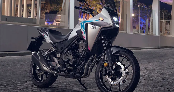 Honda NX500 E-Clutch: più comfort, meno fatica e solo 350 euro in più