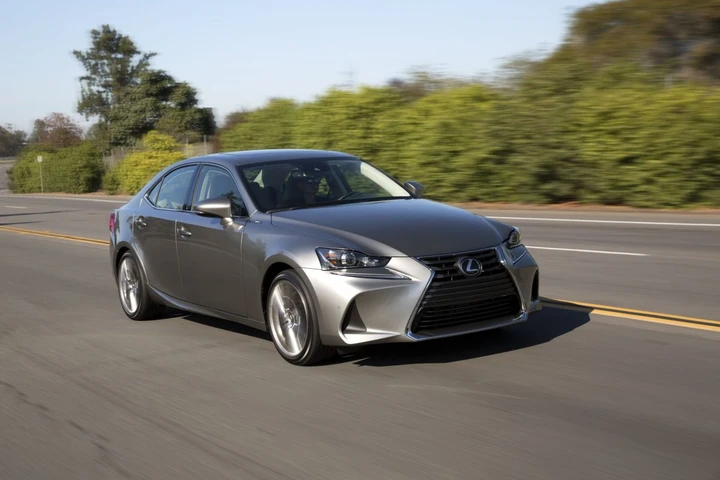 Lexus IS del 2019 con 100mila km dallo sfattino: una sorpresa per tutti