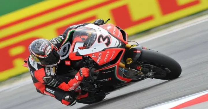 Max Biaggi: "Siamo all’80%, possiamo migliorare"