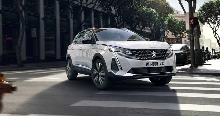 Peugeot 3008: un restyling affascinante e due motorizzazioni plug-in