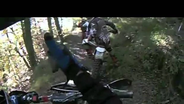 Video del giorno: le avventure di Albenga Enduro
