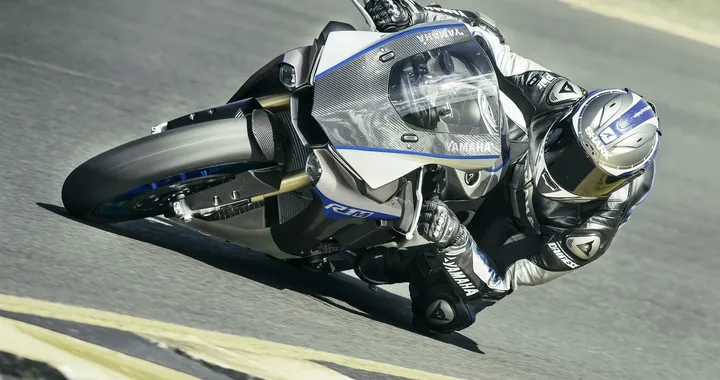 Yamaha Supersport Pro Tour 2017: l'R-World scende in pista!