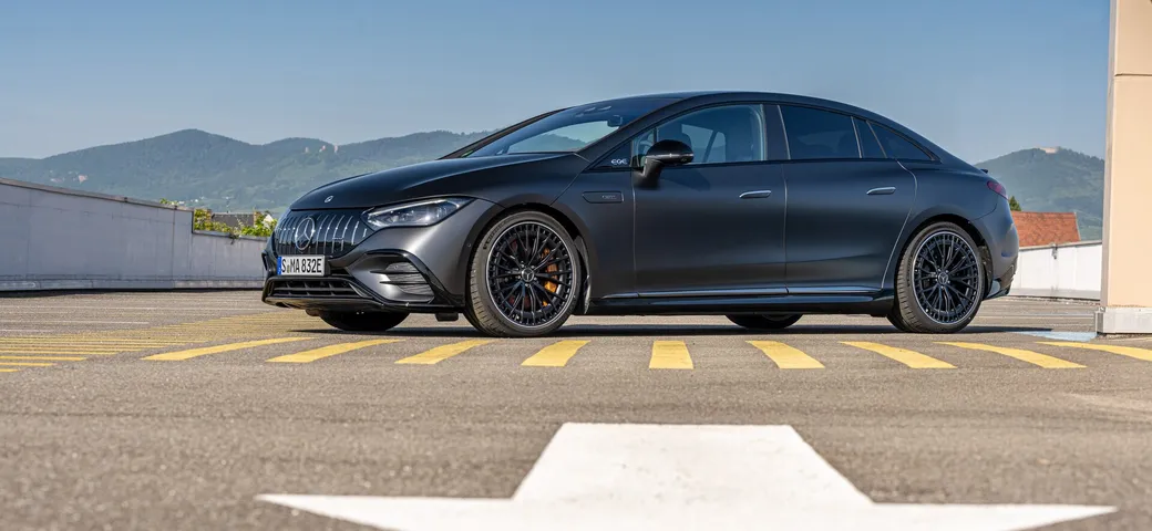Mercedes-AMG EQE: al via gli ordini per la sportiva elettrica