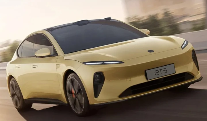 Nio ET5, l’elettrica cinese da 1000 km di autonomia