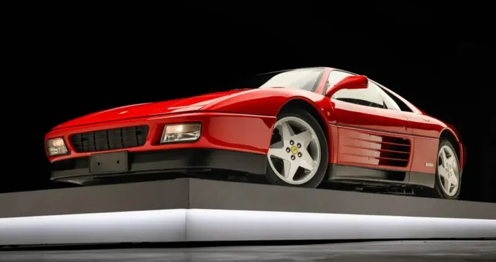 Ferrari 348 TB all'asta: esemplare del 1993 con soli 840 chilometri