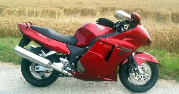 Foto del giorno: 60.000 km Honda CBR 1100 XX