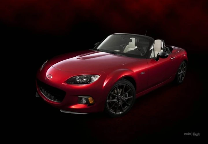 Mazda MX-5 25th Anniversary Edition: sold out in 10 minuti
