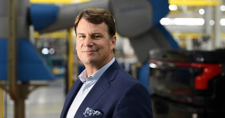 Ford, Jim Farley: ‘Gli EV continueranno ad essere più costosi di quelli termici fino al 2030’
