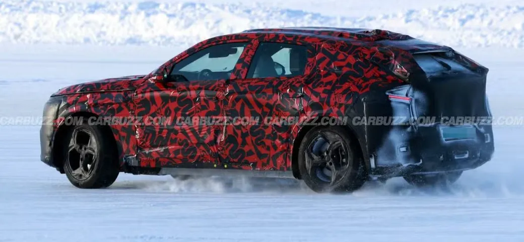 Alfa Romeo Stelvio, sorpresa nei test in Svezia la nuova generazione