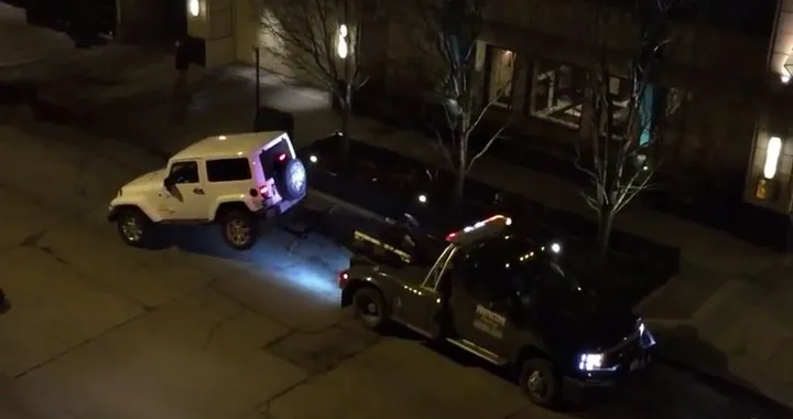 Jeep fugge dal carro attrezzi [Video]