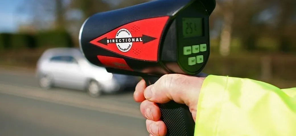 Autovelox: le regole da seguire e quando contestare le multe