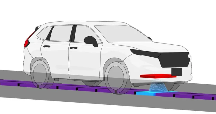 Honda sviluppa la ricarica delle auto BEV in movimento: fino a 150 kW senza fermarsi