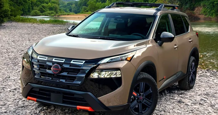 Nissan Rogue 2025: la nuova edizione Rock Creek ha la guida senza mani