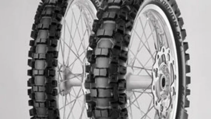 Nuovo pneumatico Pirelli Scorpion MX Mid Hard 554