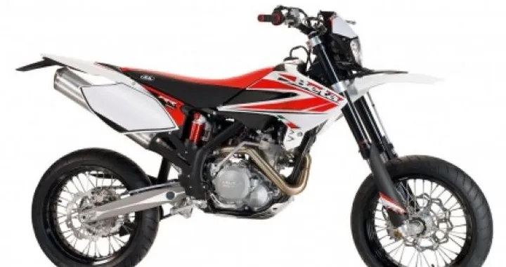 Beta RR4T con kit trasformazione Motard